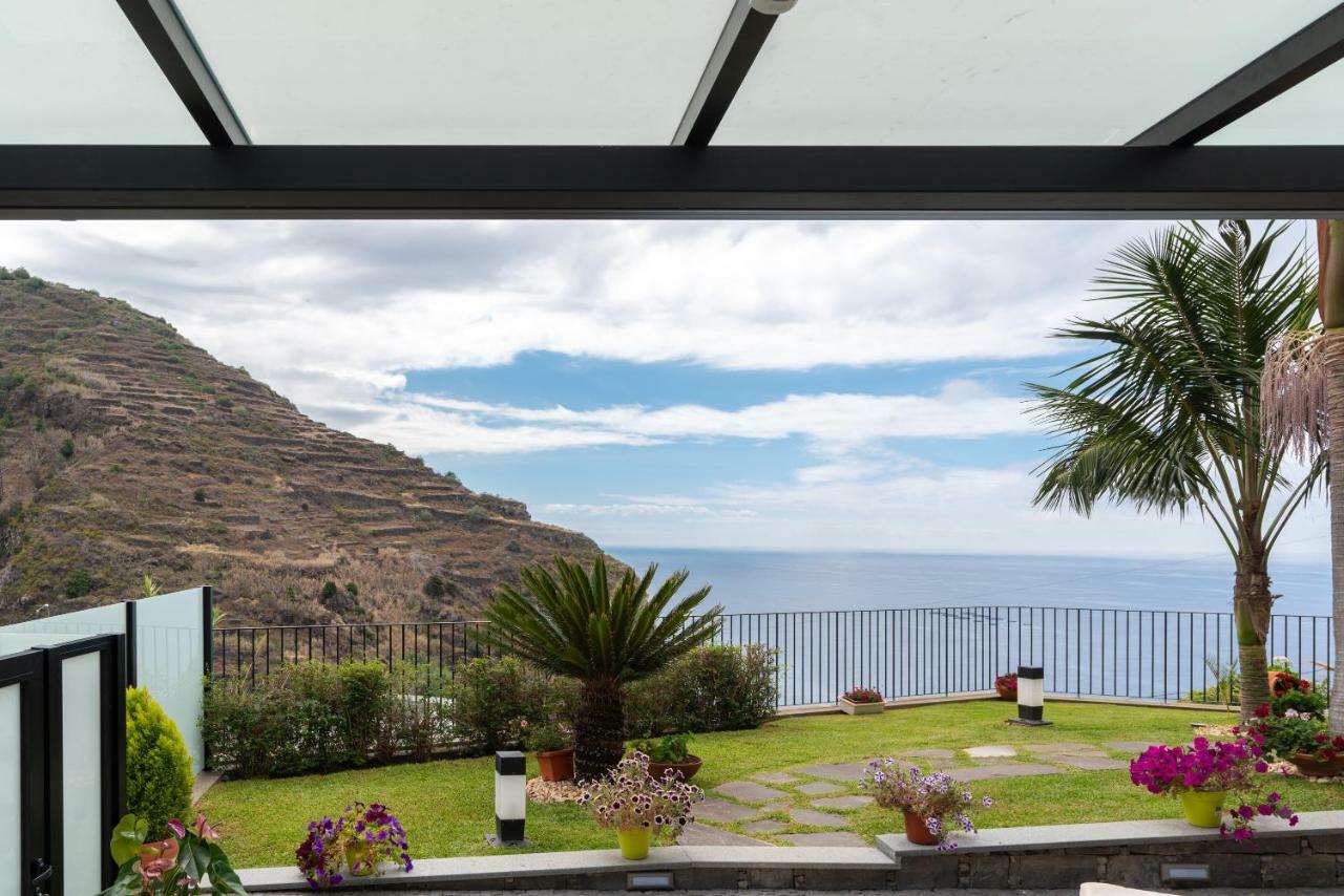 Zeza'S Garden Villa Calheta  Exterior photo