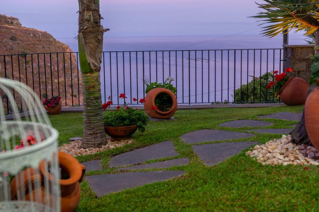 Zeza'S Garden Villa Calheta  Exterior photo