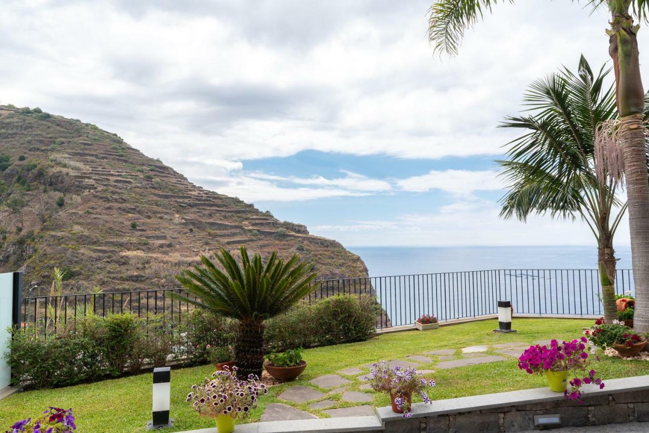 Zeza'S Garden Villa Calheta  Exterior photo