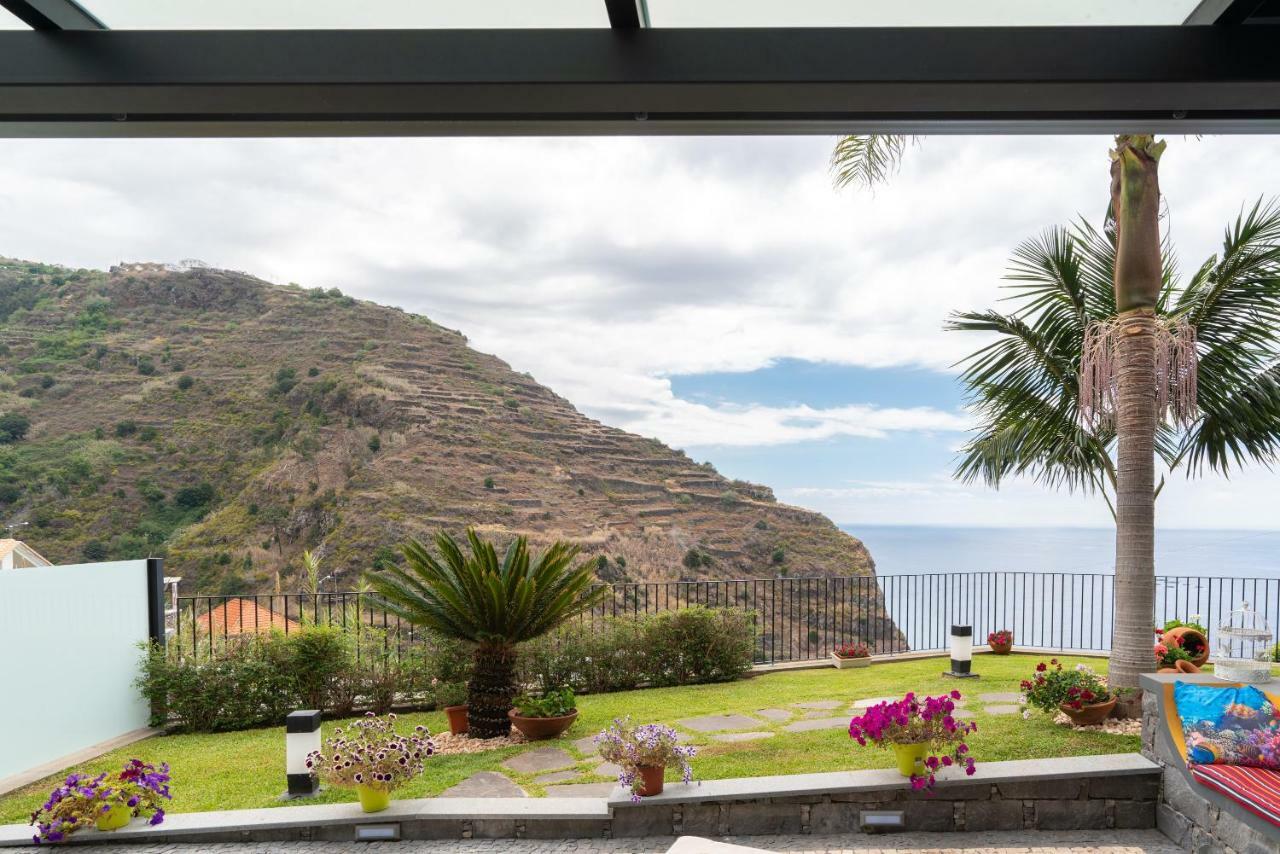 Zeza'S Garden Villa Calheta  Exterior photo
