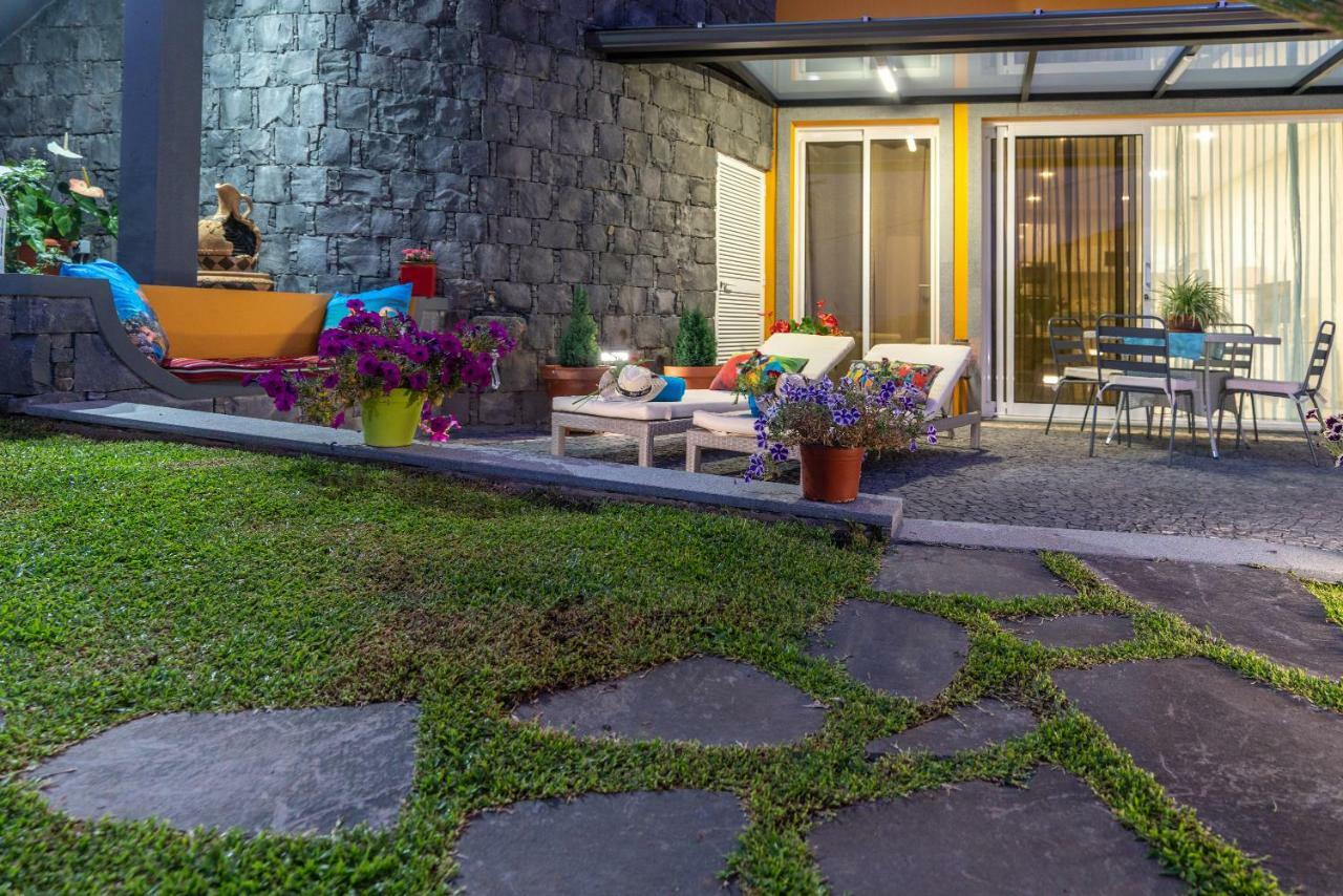 Zeza'S Garden Villa Calheta  Exterior photo