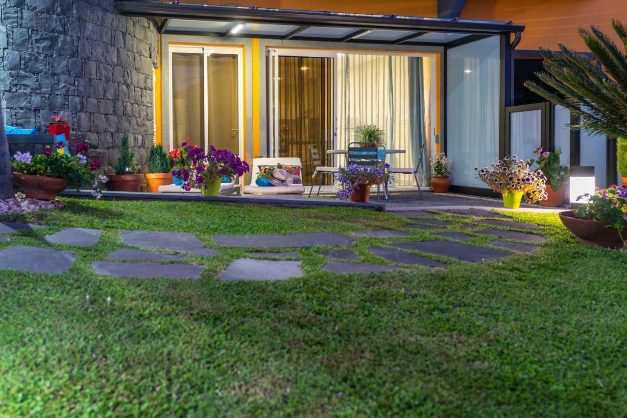 Zeza'S Garden Villa Calheta  Exterior photo