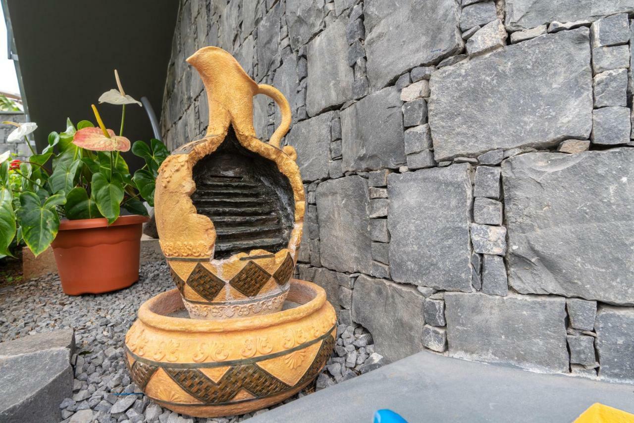 Zeza'S Garden Villa Calheta  Exterior photo