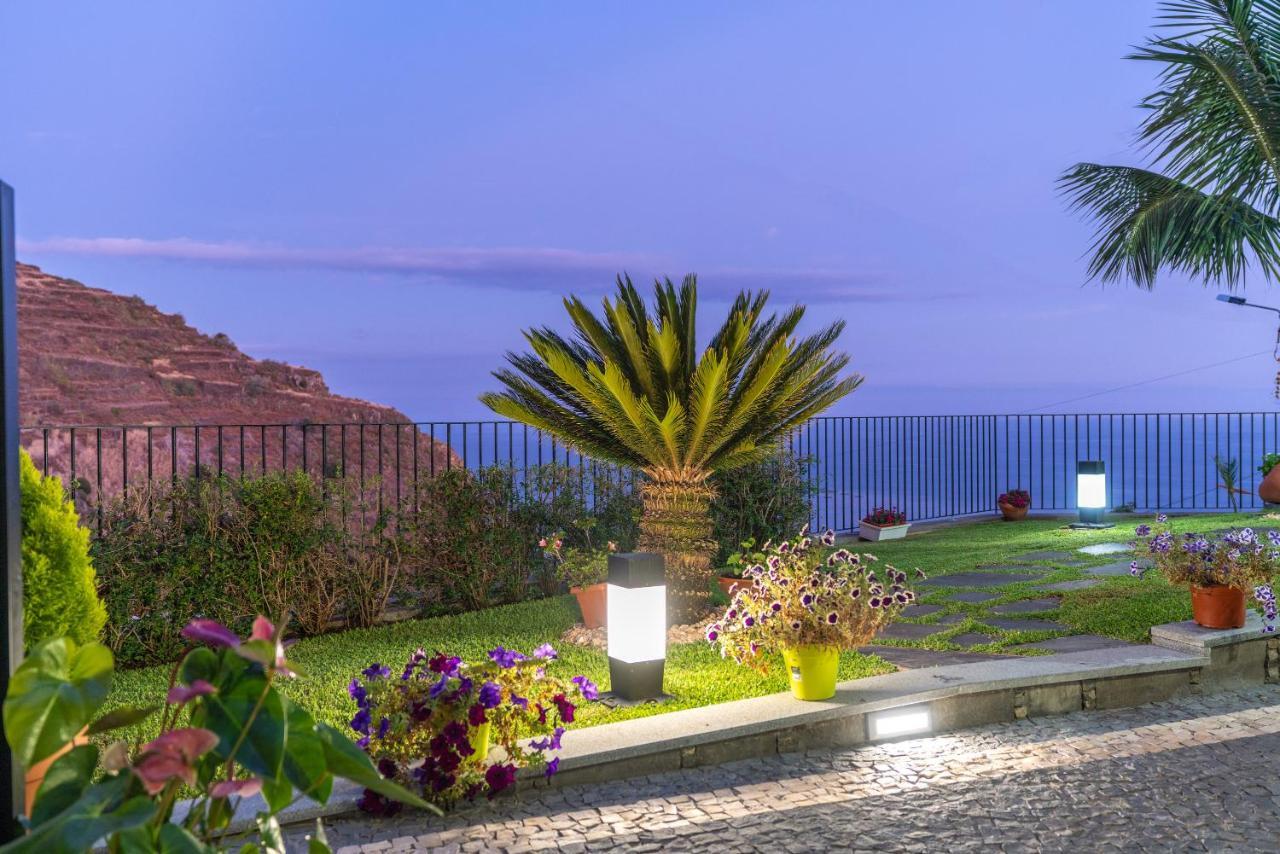 Zeza'S Garden Villa Calheta  Exterior photo