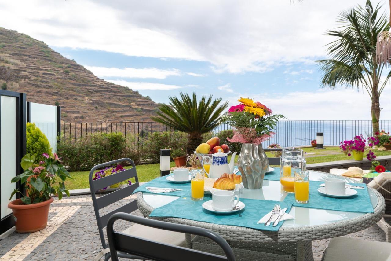 Zeza'S Garden Villa Calheta  Exterior photo
